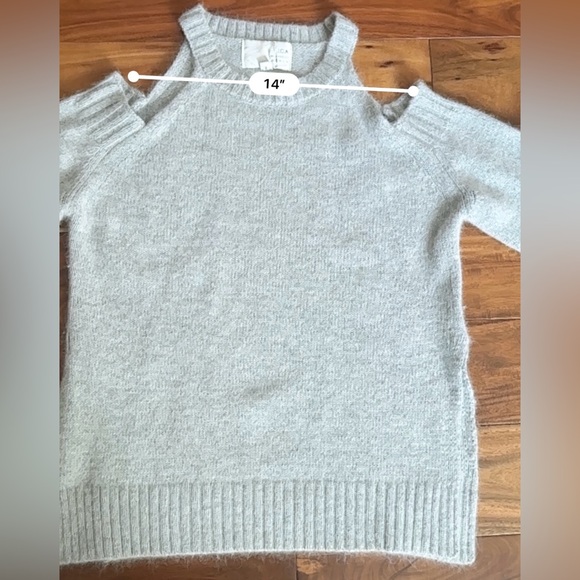 J.O.A Cold Shoulder Gray Sweater - Picture 4 of 11